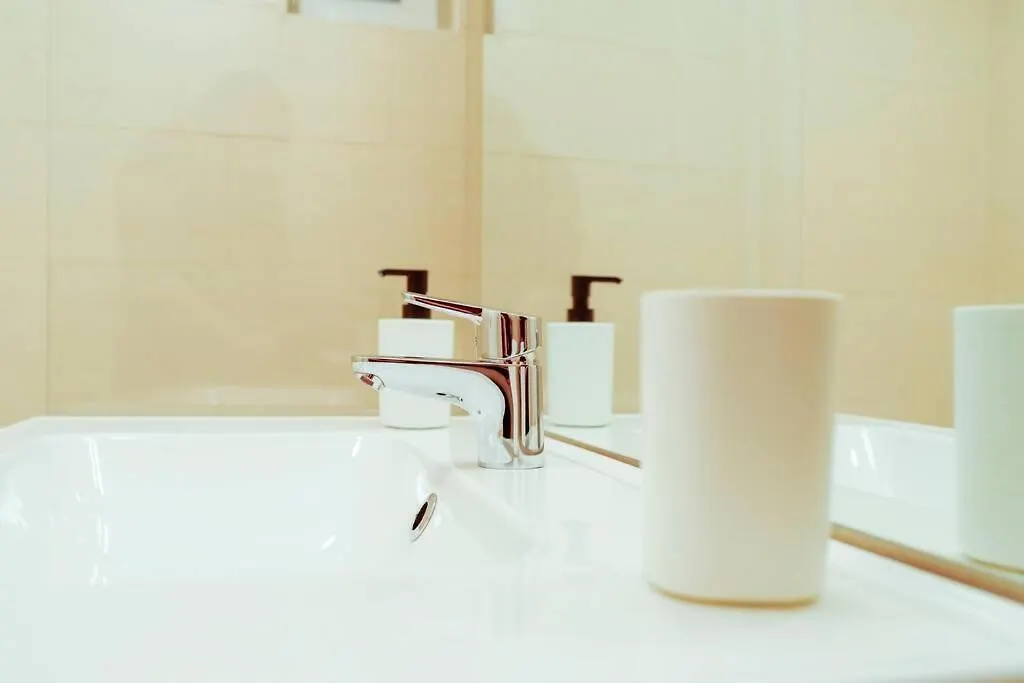 Elegant Vibes Apartment Next To Obor Market Bucharest