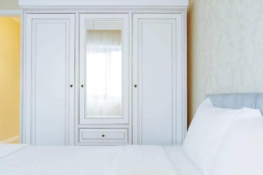 Elegant Vibes Apartment Next To Obor Market Bucharest Romania